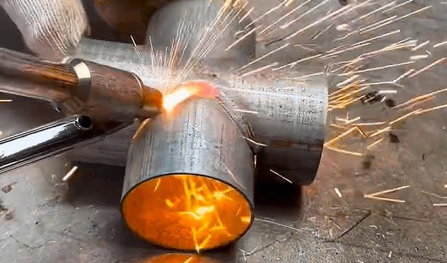 Les soudeurs laser manuels peuvent-ils en fonte de soudure?