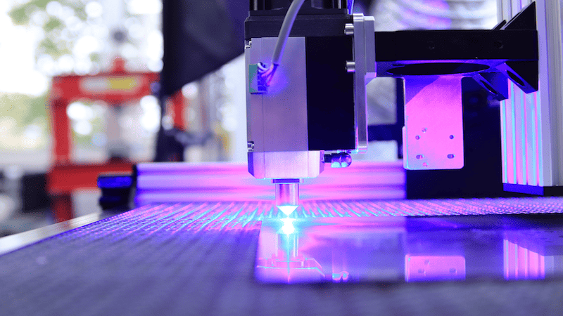 Avancées de coupe en verre: application des machines de coupe laser dans l'industrie du traitement du verre